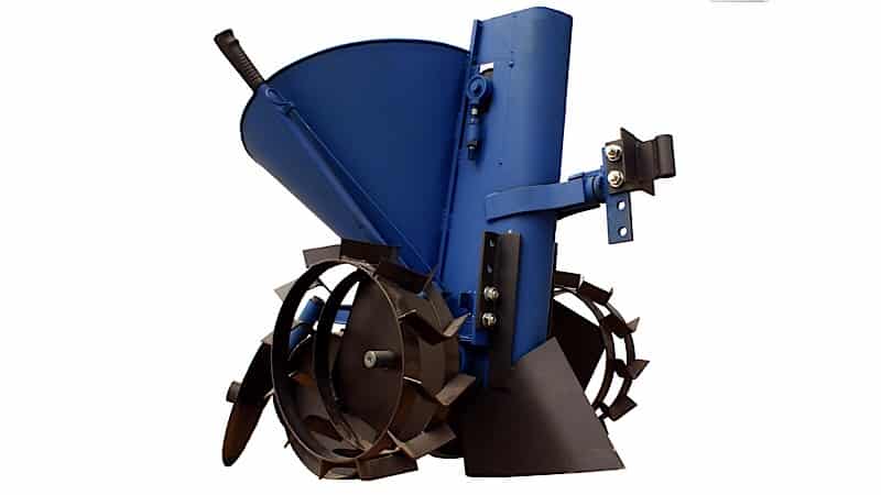 Machines for cultivating potatoes - features of agricultural machinery