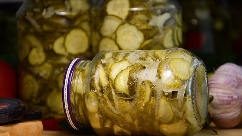 Secrets of preserving sliced ​​cucumbers for the winter: recipes without sterilization with garlic