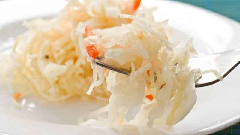 How to properly prepare sauerkraut with rye flour