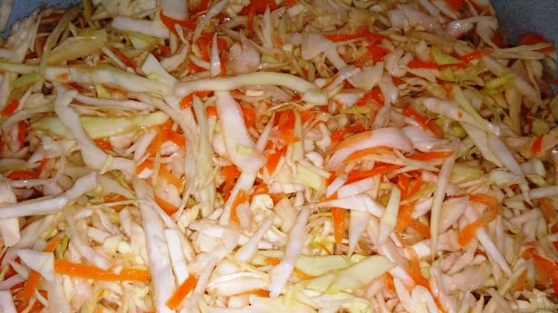 Very tasty and simple sauerkraut according to my grandmother’s recipe, which was used in the old days