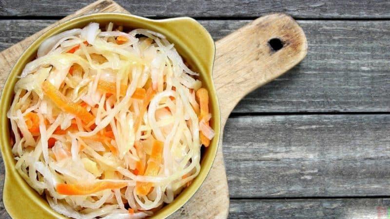 Very tasty and simple sauerkraut according to my grandmother’s recipe, which was used in the old days