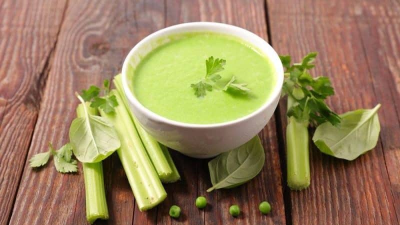 Celery stalk - how to eat it correctly