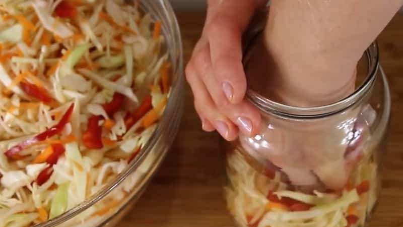 Step-by-step instructions on how to properly marinate cabbage with hot peppers: recipe variations