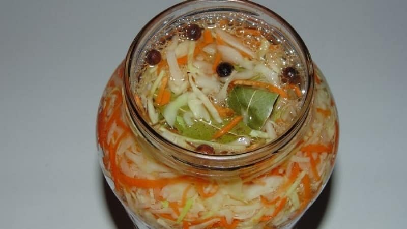 Simple and tasty recipes for pickling cabbage in brine with salt and sugar