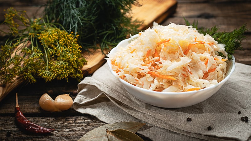 Simple but very tasty recipes for sauerkraut without vinegar