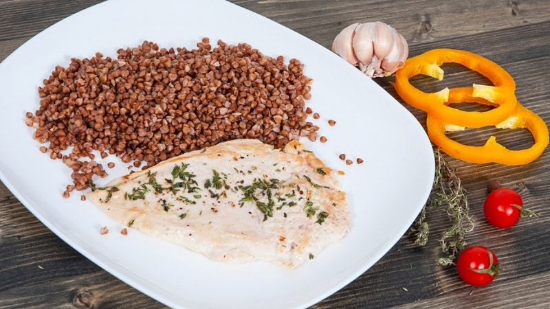 We create a menu wisely: what does buckwheat go with in a healthy diet?