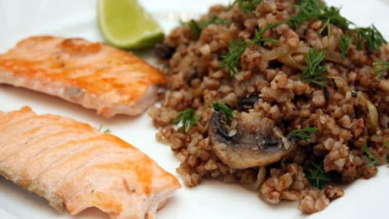 We create a menu wisely: what does buckwheat go with in a healthy diet?