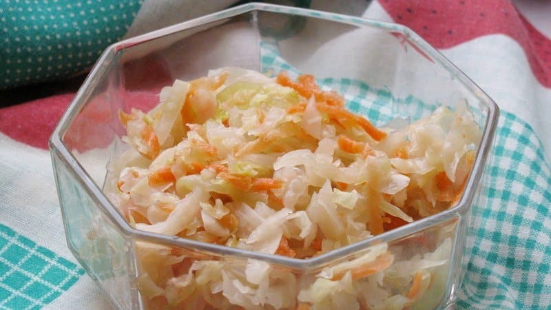 Experienced housewives will tell you whether it is possible to pickle early cabbage for the winter and how to do it correctly
