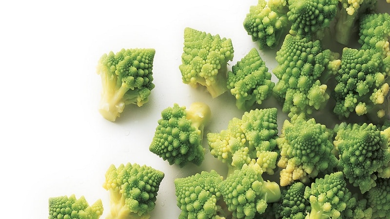 What are the benefits of Romanesco cabbage, what it looks like in the photo, is it difficult to grow and how to cook it