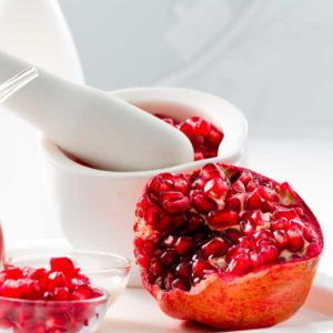 Is there a seedless pomegranate and how to distinguish it from a regular one?