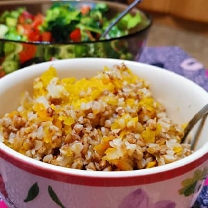 How is buckwheat useful during pregnancy and at what stage can it be eaten?