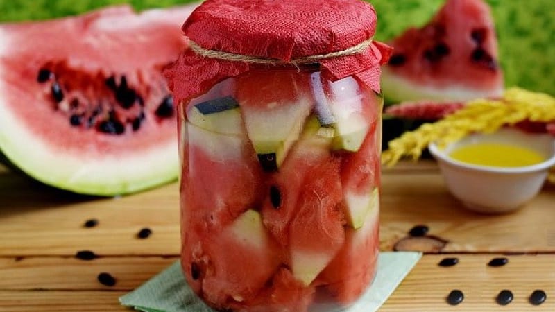 How to simply and deliciously prepare pickled watermelons for the winter in jars without sterilization