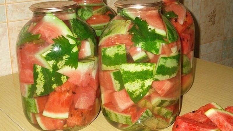 How to simply and deliciously prepare pickled watermelons for the winter in jars without sterilization