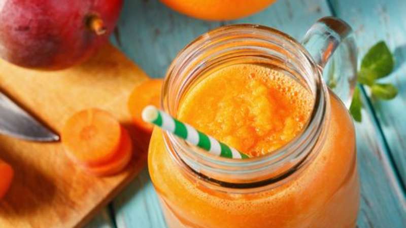 What are the benefits of carrot juice for oncology and how to use it correctly