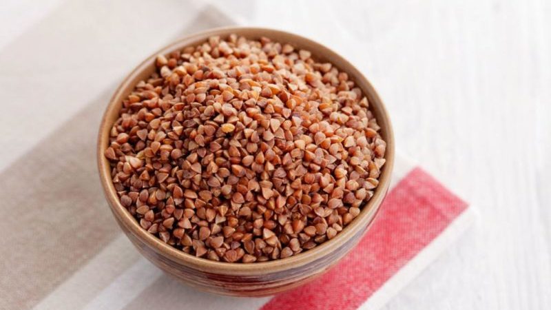 Is raw buckwheat healthy and can it be eaten in this form?