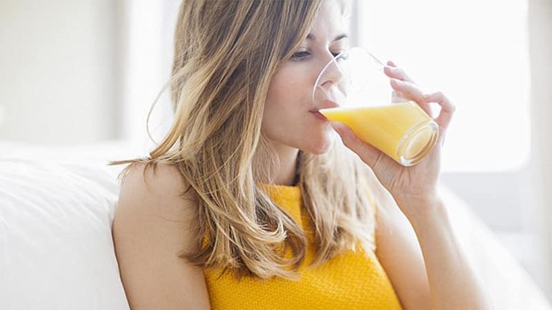 Is it possible to drink orange juice on an empty stomach: the benefits and harms of freshly squeezed citrus