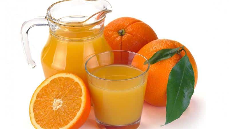 Is it possible to drink orange juice on an empty stomach: the benefits and harms of freshly squeezed citrus