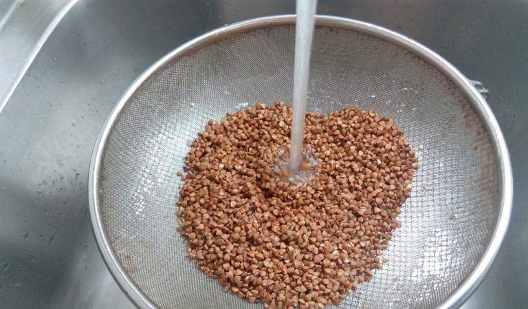 Preparing grains correctly: do you need to wash buckwheat before cooking and how to do it