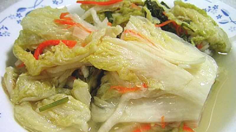 Ways to preserve Chinese cabbage for the winter at home in fresh, canned and frozen form
