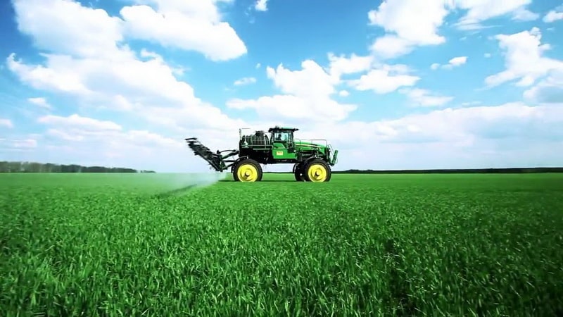 What is good about nitrogen fertilization of winter wheat and how is it applied?