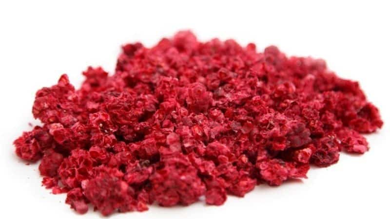 How to dry raspberry berries and leaves at home