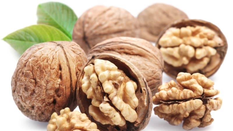 Composition, calorie content, energy value, glycemic index of nuts, benefits and harms