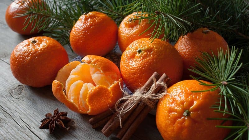 Is it possible to eat tangerines while losing weight and how do they affect the fight against excess weight?