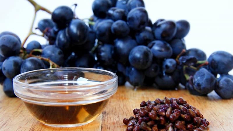 The benefits and harms of grape seeds for the body