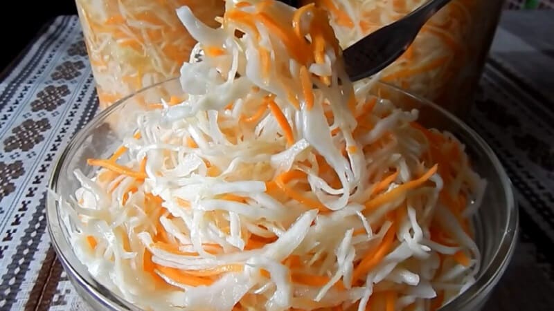 Sweet pickled cabbage recipes that your guests will definitely ask for