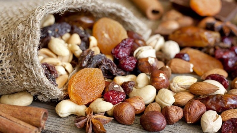 What nuts are the healthiest for women?