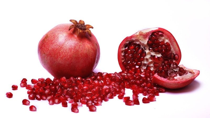 How to eat pomegranate correctly (with or without seeds): life hacks for easy peeling of the fruit