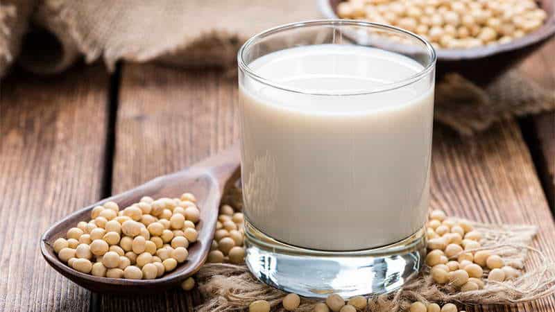 Is it possible to consume soy and soy milk while breastfeeding?