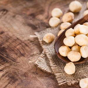 What is good about chocolate macadamia nuts and how to eat them correctly