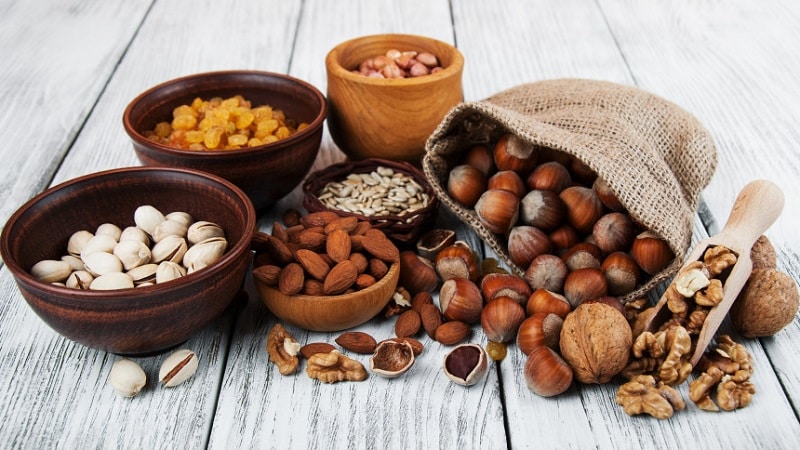 How many nuts per day can you lose weight?
