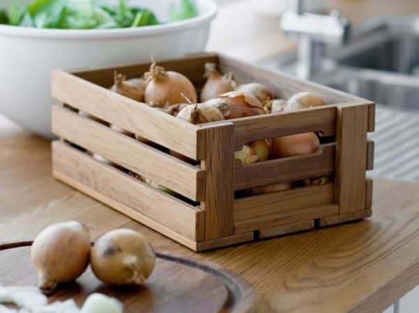 When to remove heirloom onions from the storage bed