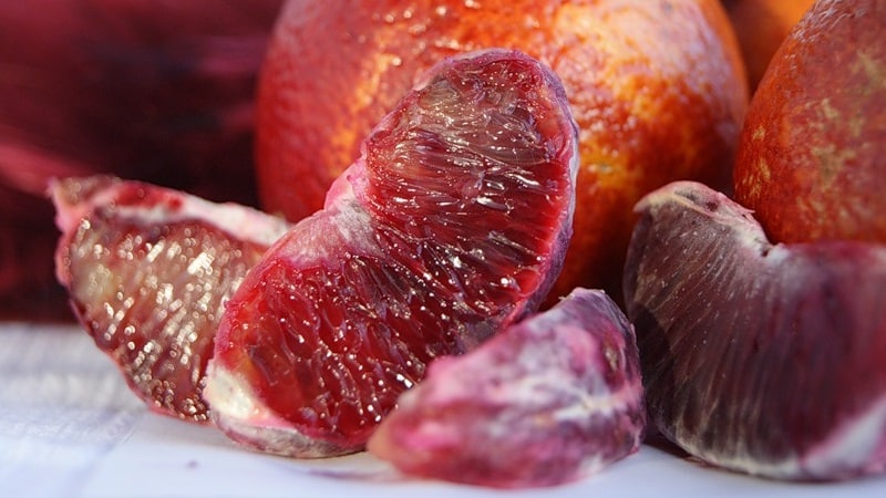 What is the name of a red orange?