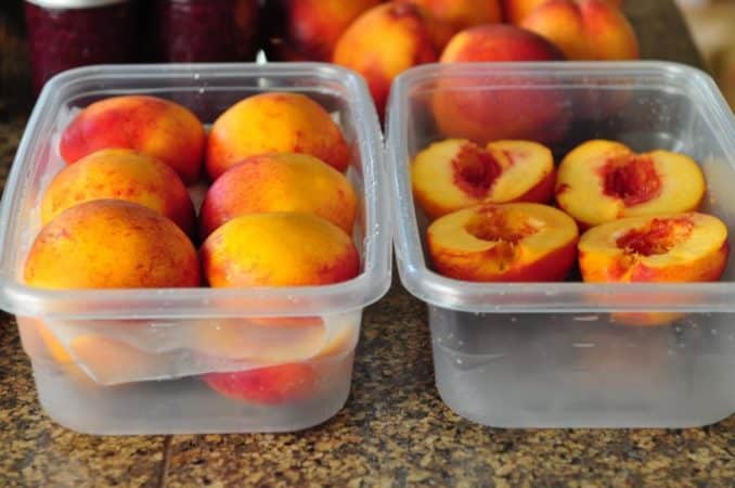 The best ways to store fresh and processed peaches