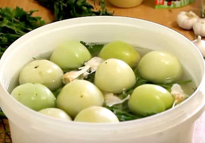 How to cook pickled tomatoes at home: top 10 best recipes and recommendations from experienced housewives
