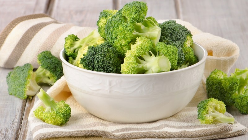 How to eat broccoli and can you eat it raw?