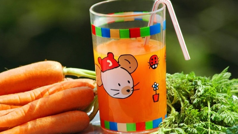At what age can you give carrot juice to a baby?