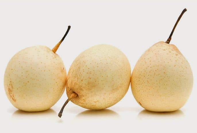 Composition and calorie content of Chinese pears depending on the variety, why they are useful