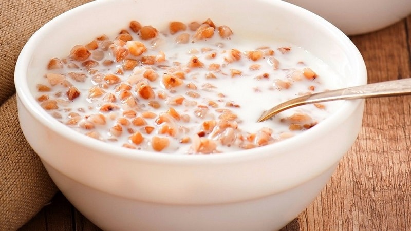 how many kcal are in a plate of buckwheat