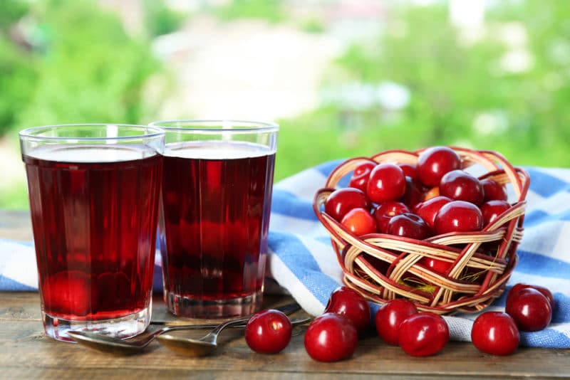 Are cherries allowed during breastfeeding? What are the benefits for mother and baby?